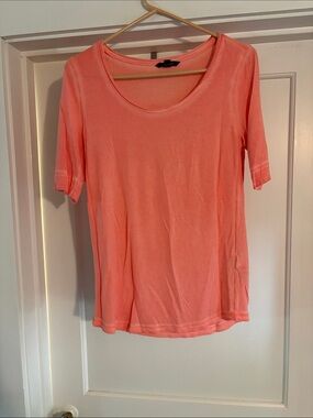 Banana Republic Scoop Neck Short Sleeve Top in Coral Pink